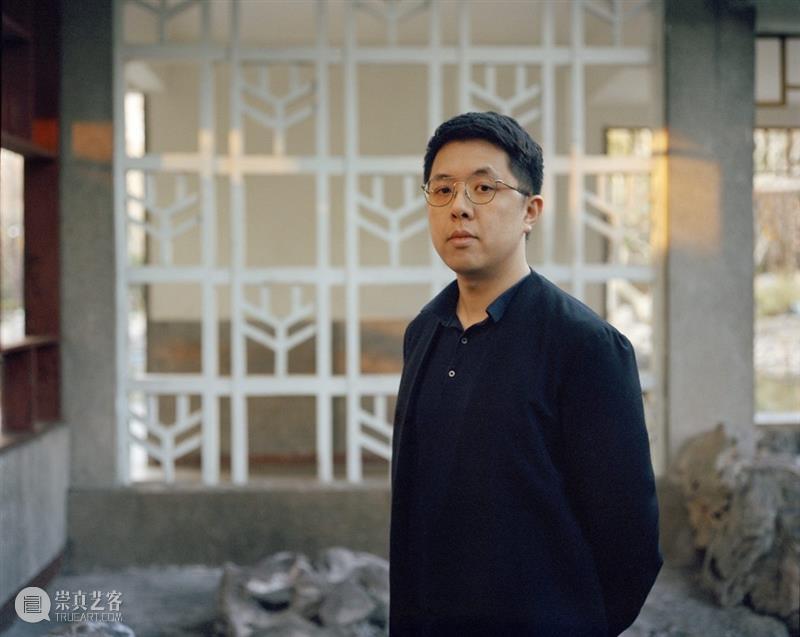 艺术市场通讯 | 富艺斯向乌克兰红十字会捐款，艺术家卡门·埃雷拉逝世，徐汇区布局NFT赛道 艺术 艺术家 卡门 埃雷拉 NFT 赛道 市场 徐汇区 通讯 富艺斯向乌克兰红十字会 崇真艺客