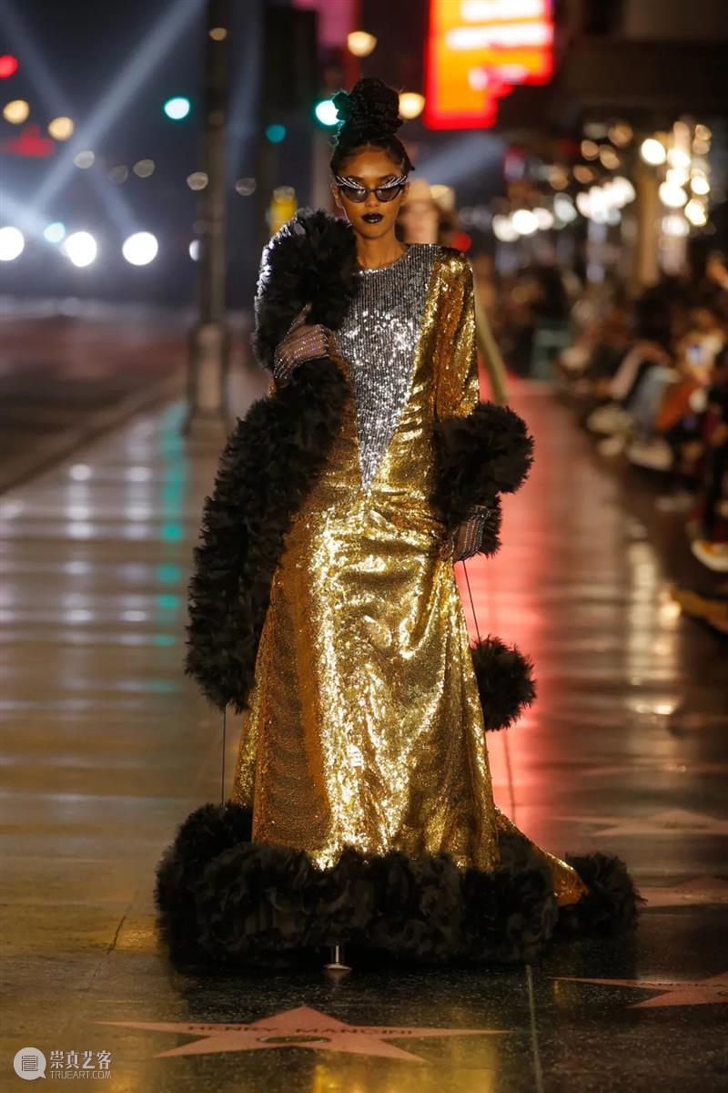 服饰丨希腊神庙般的好莱坞汇聚,Gucci百年纪念秀重温经典时刻经典 纪念秀 Gucci 好莱坞 经典 希腊神庙 服饰 时刻 上方 中国舞台美术学会 右上 崇真艺客