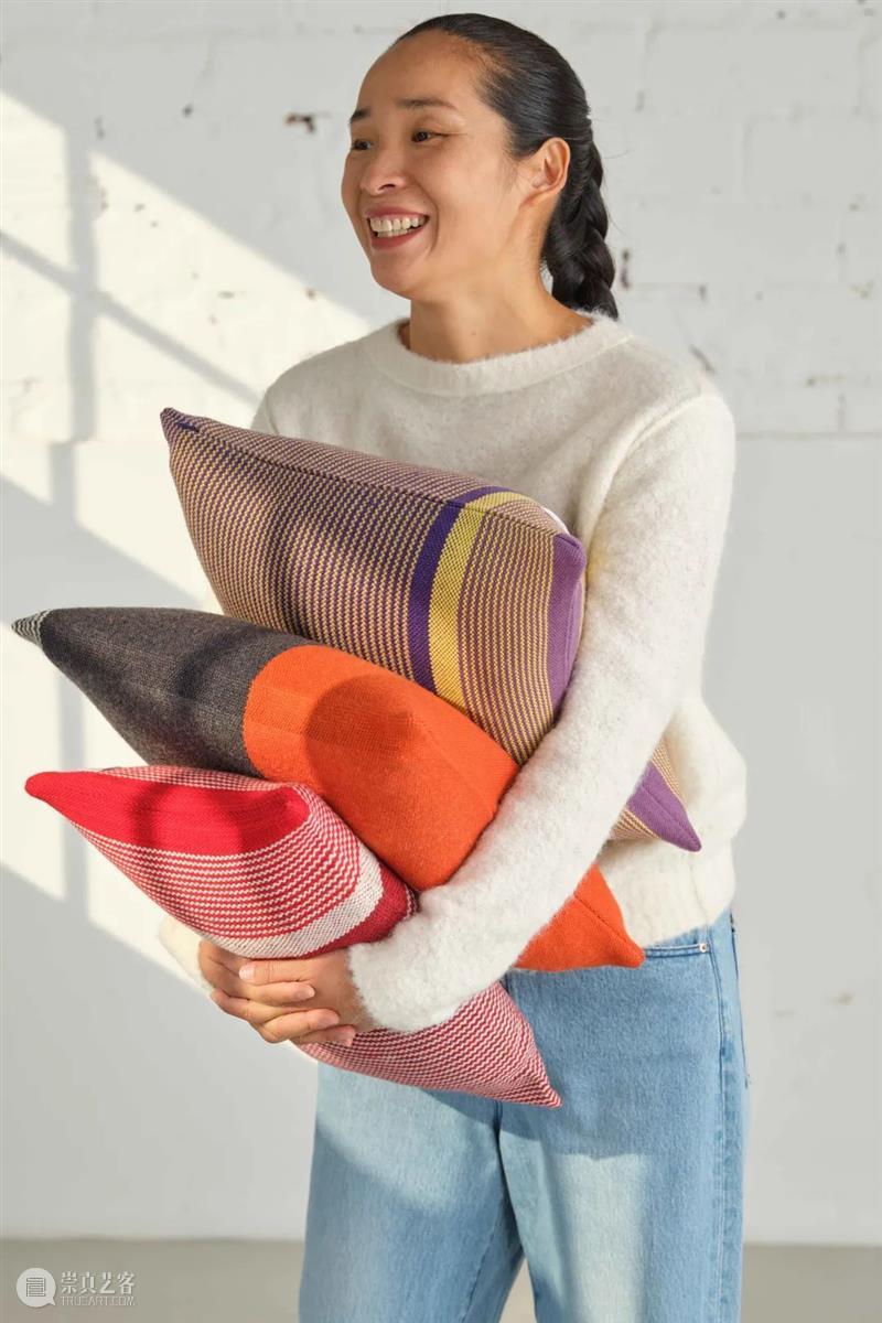 脚踏实地，从容舒展，我们始终关注与支持着她们  BCAF 崇真艺客