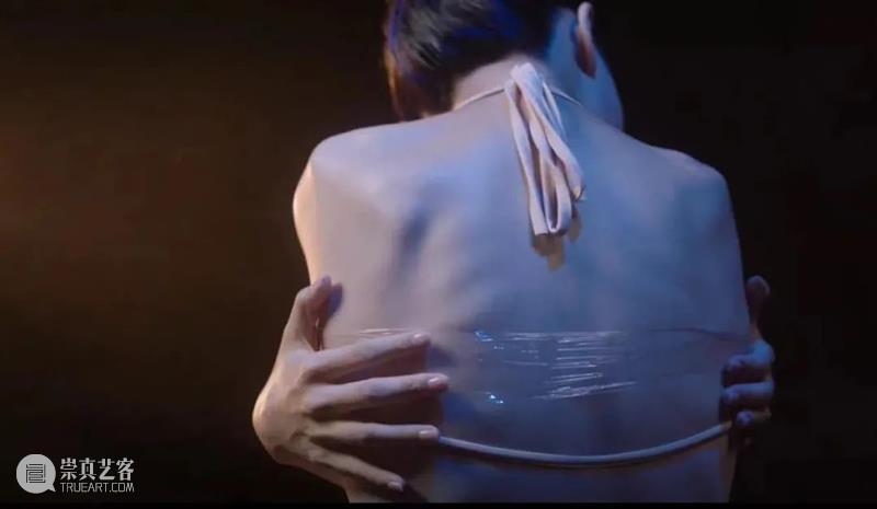 脚踏实地，从容舒展，我们始终关注与支持着她们  BCAF 崇真艺客