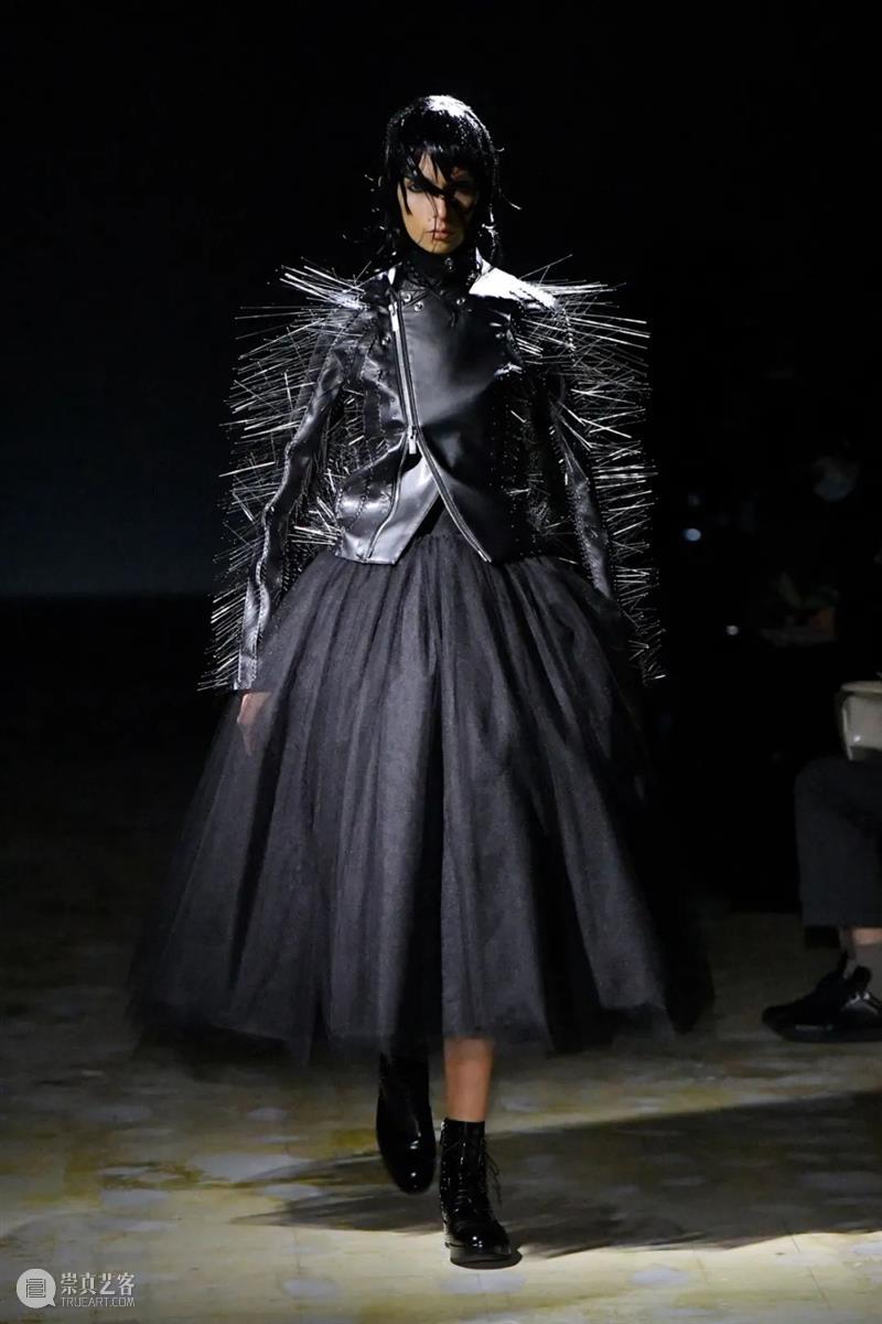 【IFA-时尚资讯】 Noir Kei Ninomiya | 拉近幻想与现实的黑色 黑色 Kei IFA 资讯 幻想 现实 颜色 程序 技术 材料 崇真艺客