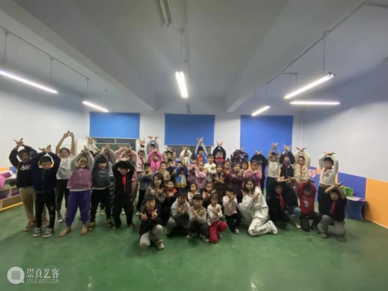 BCAF在文化慈善信托方向迈出第一步 BCAF 文化 慈善信托 方向 Gravity 图片 来源 studio 微博 艺术 崇真艺客