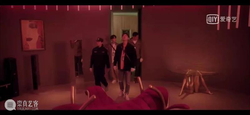 太敢拍了！这部黑马剧我先入坑了！ 黑马 上方 影院 页面 右上 星标 画像师 特征 嫌疑人 图像 崇真艺客