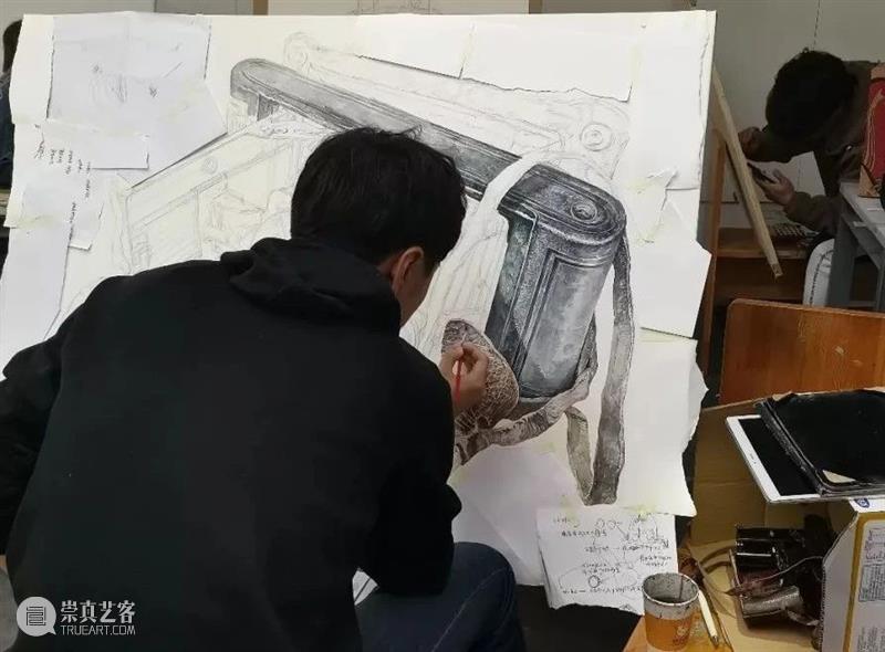 为什么央美是第一美院？看完他们新生的精微素描你就会明白 ！ 素描 美院 央美 中央美院 学生 视频 内容 造型 中央美术学院 成果 崇真艺客