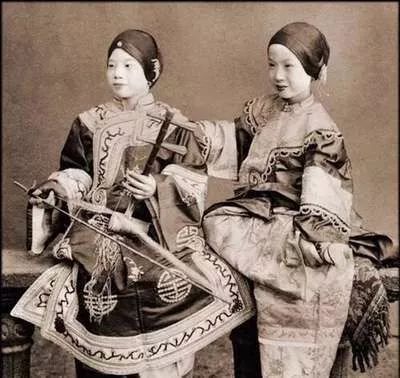 一百年前的老照片，让你了解百年前的中国 老照片 中国 上方 青铜器 账号 人与人 缘份 缘分 韵味 名片 崇真艺客