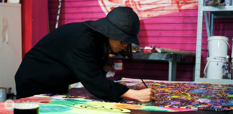 对话 | 庞凡：街头创作存在一种野生的生命力  纯灰 Puregray 街头 生命力 庞凡 FANSACK 奇遇 艺术家 简介 工作 成都 艺术 崇真艺客