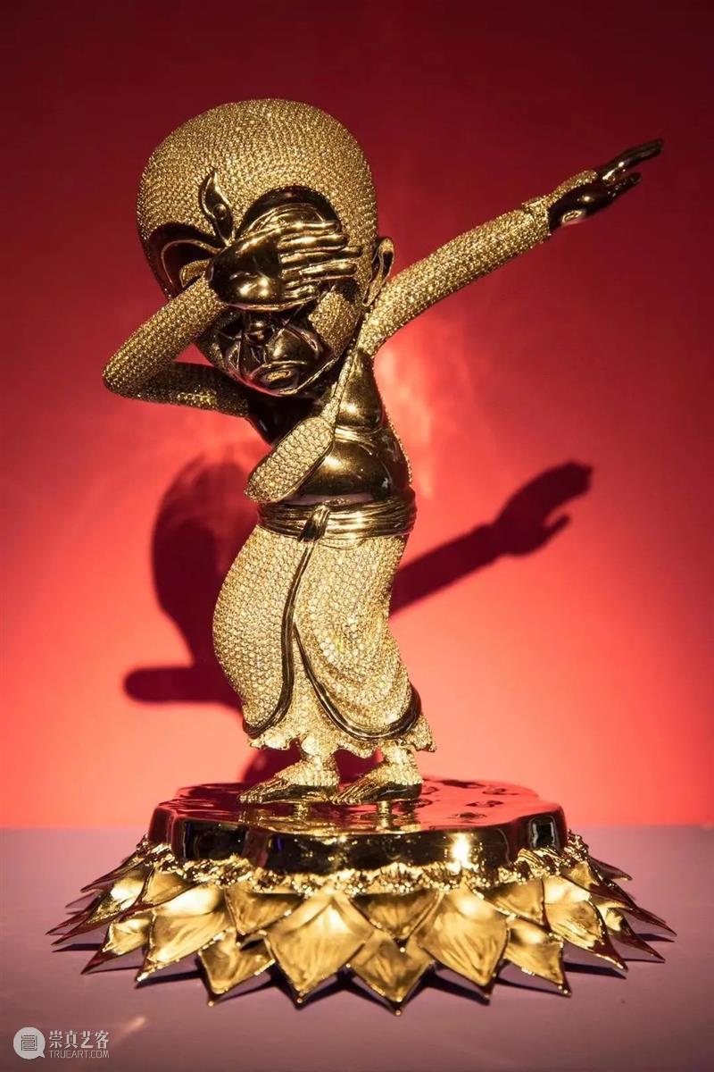 对话 | 庞凡：街头创作存在一种野生的生命力  纯灰 Puregray 街头 生命力 庞凡 FANSACK 奇遇 艺术家 简介 工作 成都 艺术 崇真艺客