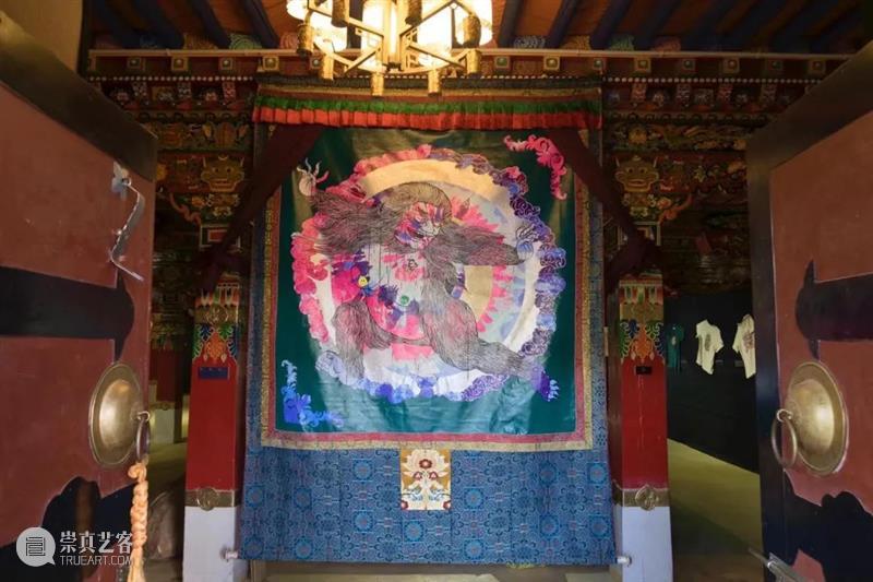 对话 | 庞凡：街头创作存在一种野生的生命力  纯灰 Puregray 街头 生命力 庞凡 FANSACK 奇遇 艺术家 简介 工作 成都 艺术 崇真艺客