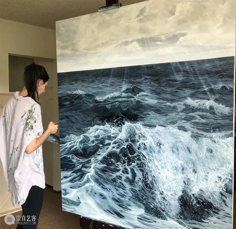 自学成才的“女海王” 海王 一个人 耐心 艺术家 简介 罗马尼亚 画家 加州 风景 肖像画 崇真艺客