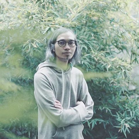 花椿专栏「Rocky’s Report From Shanghai」｜二十篇文化新现象输出中国新观点 崇真艺客