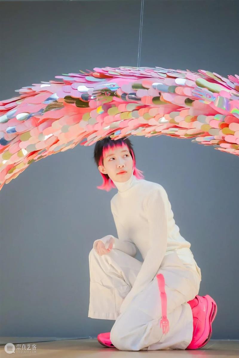 花椿专栏「Rocky’s Report From Shanghai」｜二十篇文化新现象输出中国新观点 崇真艺客