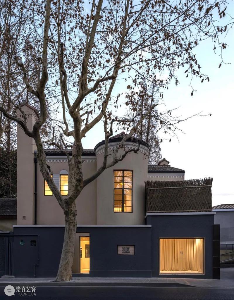 花椿专栏「Rocky’s Report From Shanghai」｜二十篇文化新现象输出中国新观点 崇真艺客