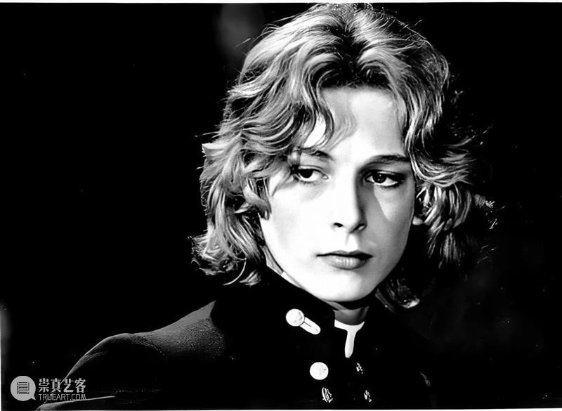 颜值惊人的“世界第一美少年”，竟被美貌毁尽一生 颜值 美貌 一生 世界 少年 正义 时代 很多人 有一个人 他的一生 崇真艺客