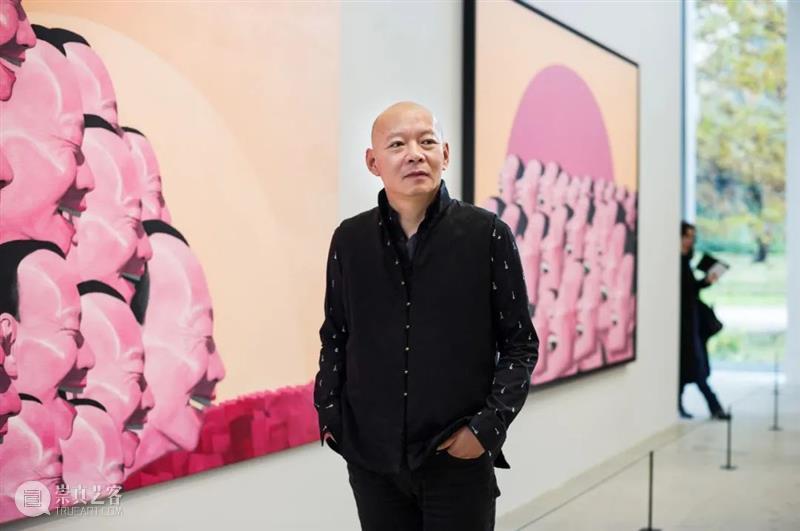 岳敏君全新个展“拈花一笑”香港唐人3月24日开幕 岳敏君 香港 个展 唐人 Minjun 策展人 陆向怡 Curator 当代唐人艺术中心 空间 崇真艺客