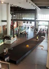 关于Chim ↑ Pom，你需要知道的还有很多 | 国家美术·关注 Chim Pom 国家 美术 名称 Pom展 SPRING 时间 地点 东京 崇真艺客