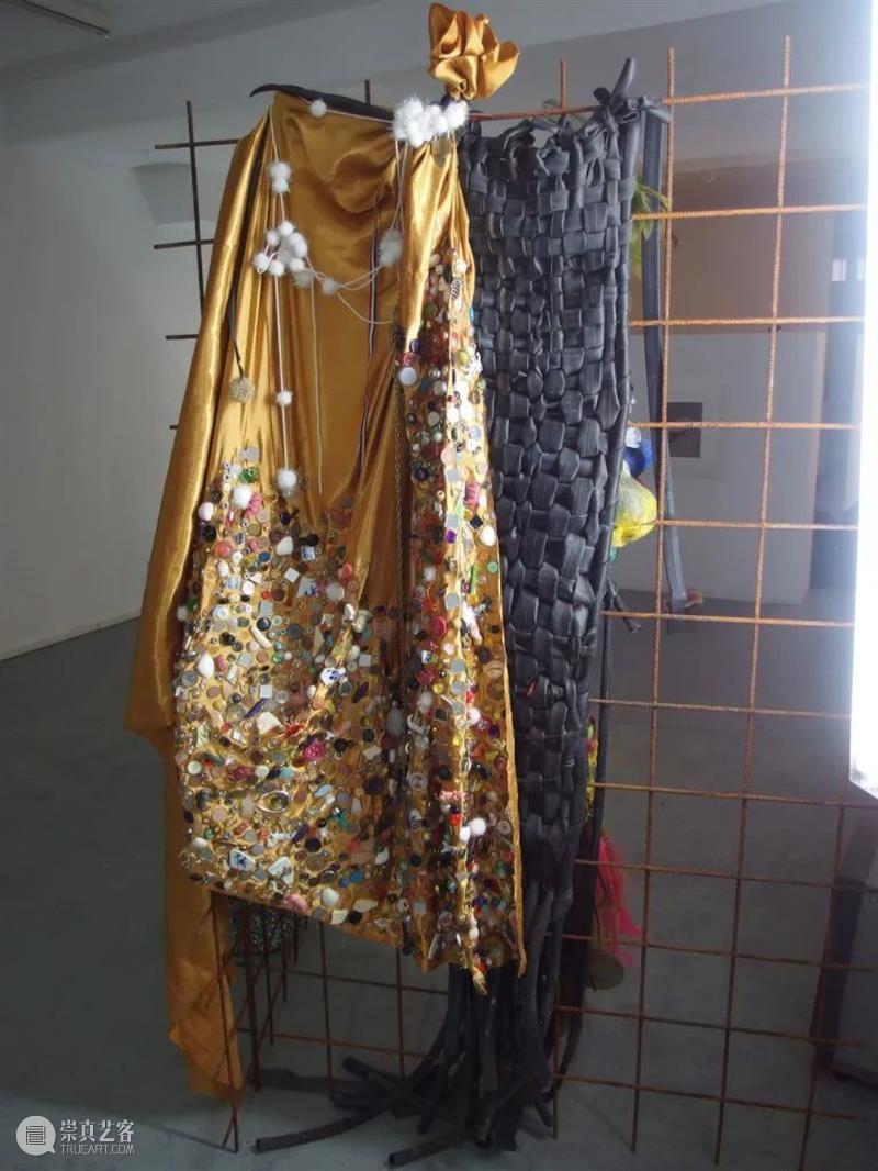 同行/当爱在艺术中 | Gaëlle Choisne 视频资讯 徐震XuZhen Choisne 艺术 同行 生活 工作 巴黎 伦敦 之间 私人 国际 崇真艺客