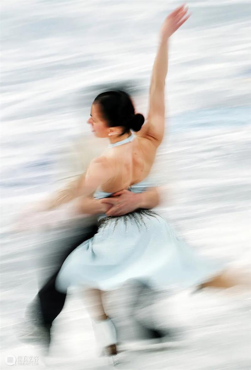 李舸：北京冬奥·冰之魅影 李舸 北京 冬奥 魅影 花样滑冰 技术 美学 体育 冰上芭蕾 观赏性 崇真艺客