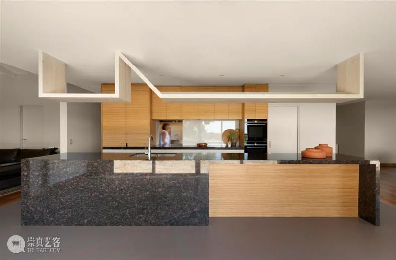 CLT交叉层压木材，可取代混凝土的建筑材料 层压 木材 CLT 混凝土 建筑材料 未来 实心 锯材 弹性 工程 崇真艺客