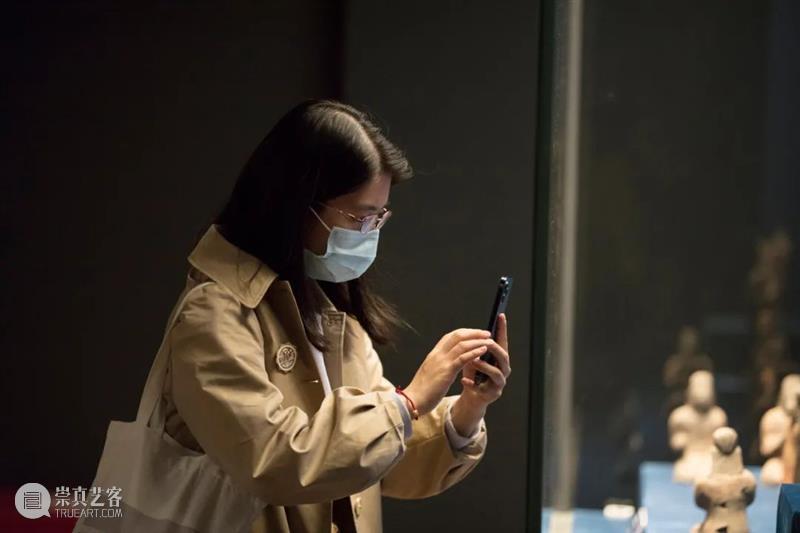新展 | 红烛颂：闻一多、闻立鹏艺术作品展 闻一多 闻立鹏 艺术 红烛 作品展 前言 水天中 清华大学艺术博物馆 父子 作品 崇真艺客
