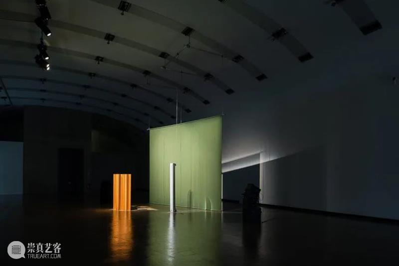 同行/声塑多维空间|Florian Hecker 博文精选 同行 Hecker 同行 多维空间 声音 游客 听觉 过程 素材 声学 作品 崇真艺客
