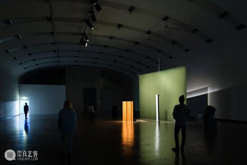同行/声塑多维空间|Florian Hecker 博文精选 同行 Hecker 同行 多维空间 声音 游客 听觉 过程 素材 声学 作品 崇真艺客
