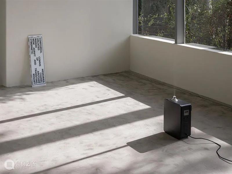 同行/声塑多维空间|Florian Hecker 博文精选 同行 Hecker 同行 多维空间 声音 游客 听觉 过程 素材 声学 作品 崇真艺客