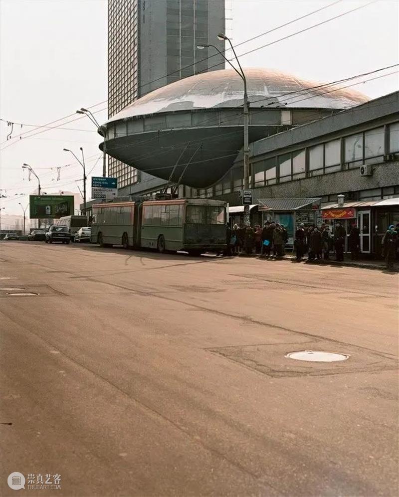 弗雷德里克·肖宾:理想的宇宙建筑 | SCôP 瞬间 弗雷德里克 肖宾 建筑 宇宙 瞬间 CCCPFrédéric Chaubin Frédéric 法国 作家 崇真艺客
