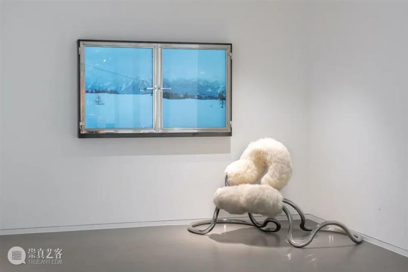 从线上进入First of All，现场 All 现场 线上 Gallery 上海 空间 首展 之后 观众 通道 崇真艺客