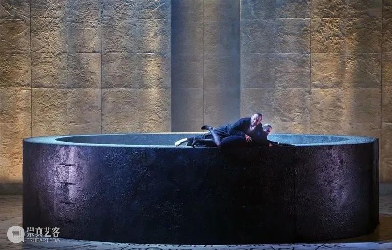 国际舞美大师丨斯特法诺·波达：打造舞台“五位一体”的整体美学 视频资讯 何天宇 斯特法诺 波达 舞台 舞美 五位一体 国际 大师 整体 美学 上方 崇真艺客