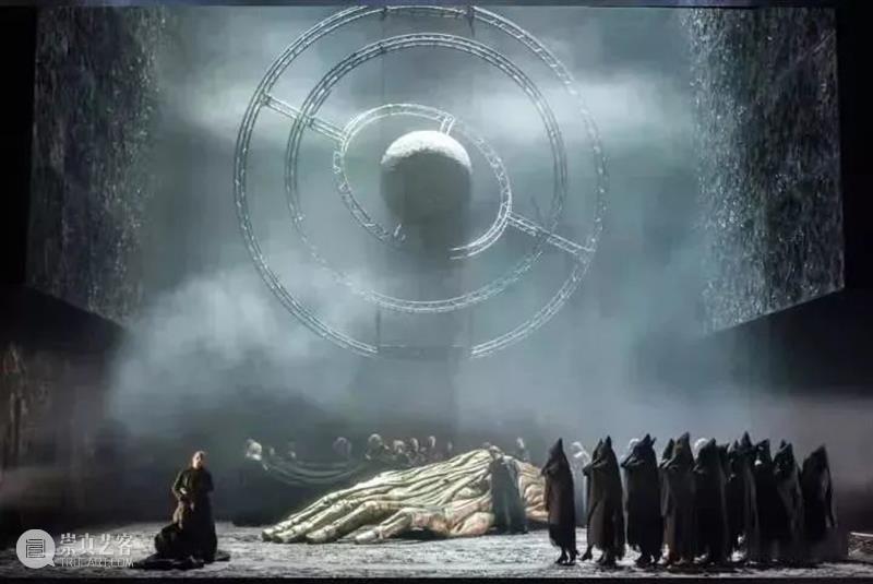 国际舞美大师丨斯特法诺·波达：打造舞台“五位一体”的整体美学 视频资讯 何天宇 斯特法诺 波达 舞台 舞美 五位一体 国际 大师 整体 美学 上方 崇真艺客