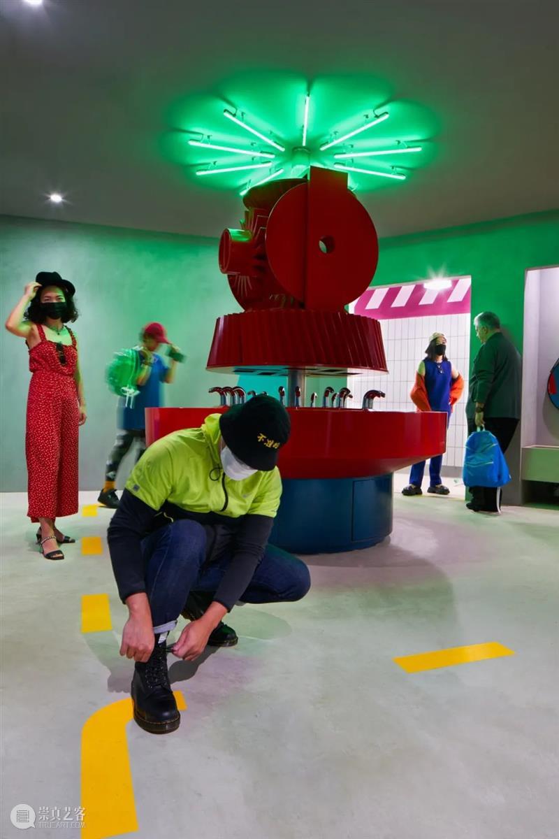 霓虹‘灯塔’，新加坡GRiD商业改造 / SPARK 视频资讯 ADCNews 崇真艺客