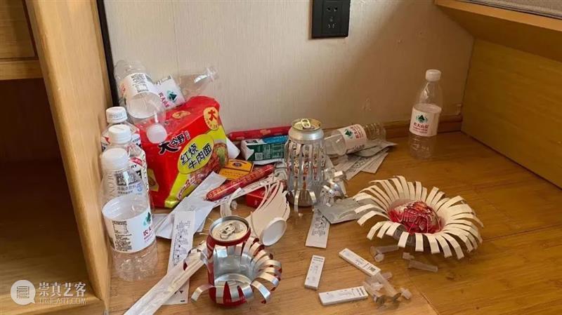 隔离酒店的方寸之间 是他挥毫洒墨的艺术现场 | 国家美术·关注 博文精选 | 崇真艺客