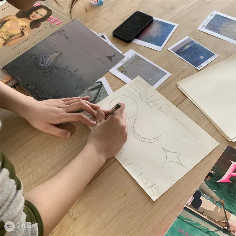 中间故事 | “月之边缘,日出的两种速度”展览画册设计 崇真艺客