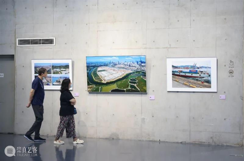 “双城同像——庆祝香港回归祖国25周年摄影展”在罗湖美术馆展出 崇真艺客