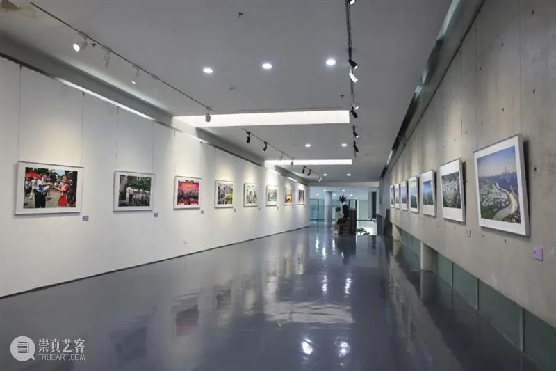 “双城同像——庆祝香港回归祖国25周年摄影展”在罗湖美术馆展出 崇真艺客