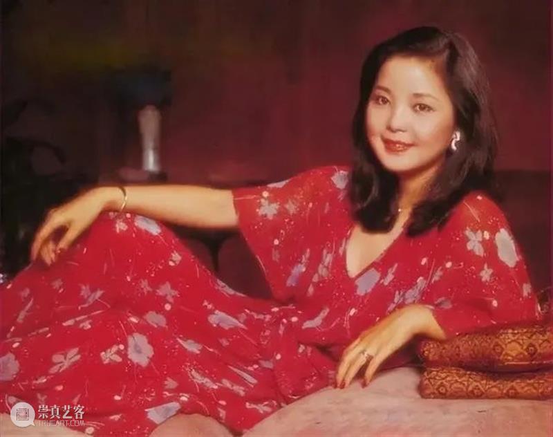 华语娱乐圈第一顶流，周杰伦和王菲都崇拜她 崇真艺客