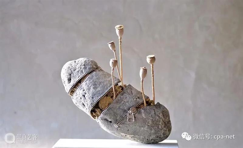 以微缩形式展现超现实场景的石雕艺术 崇真艺客