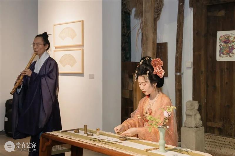 基业艺术|「一尺风韵——江南扇艺展」夏日里的一缕古雅清凉 崇真艺客