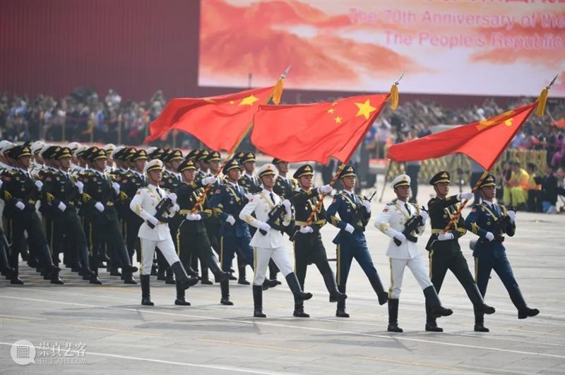 风云入画卷，军旗耀征程 | 今晚19:30，国家大剧院庆祝中国人民解放军建军95周年特别节目，云上相约 崇真艺客