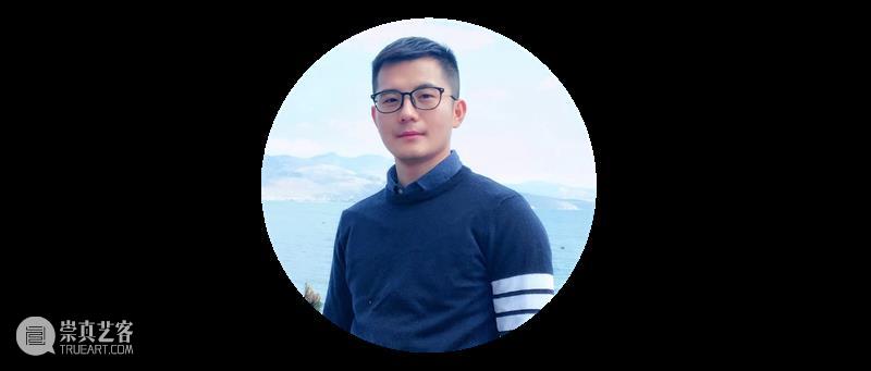 他是国内色粉画的传播先锋，笔下的少女清纯动人，让无数人倾心 ！ 崇真艺客