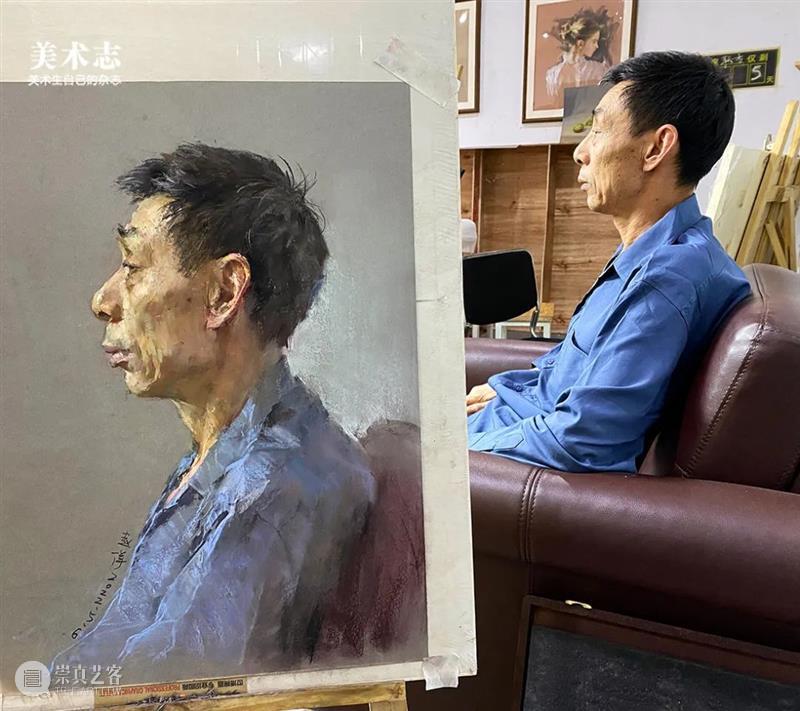 他是国内色粉画的传播先锋，笔下的少女清纯动人，让无数人倾心 ！ 崇真艺客