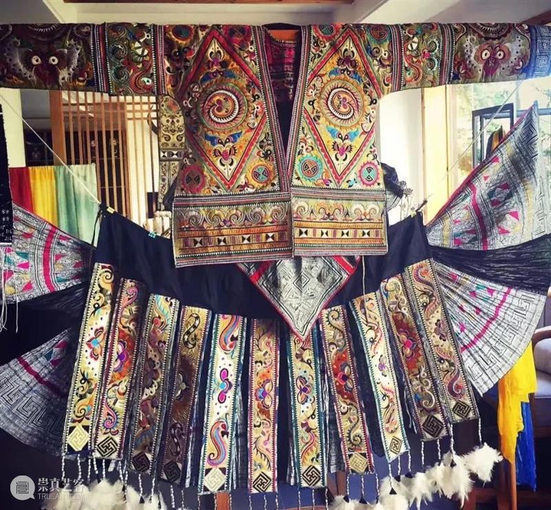 【IFA-民族艺术】苗族百鸟衣 | 披挂于身的民族史诗 崇真艺客