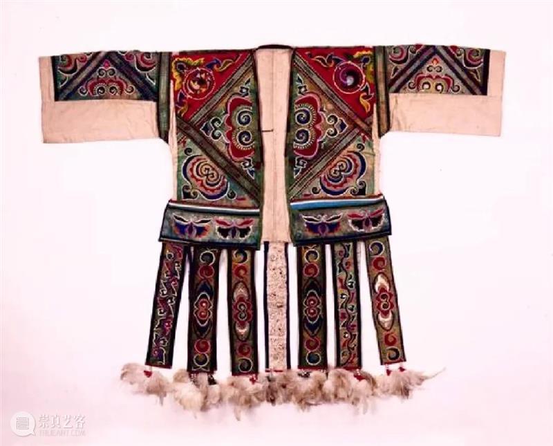 【IFA-民族艺术】苗族百鸟衣 | 披挂于身的民族史诗 崇真艺客