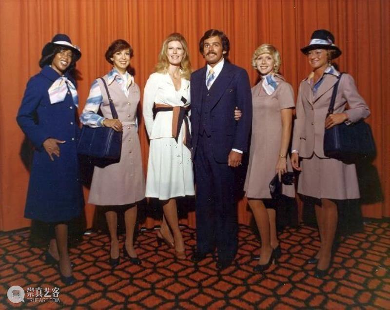 空姐迷你裙盛衰简史 崇真艺客