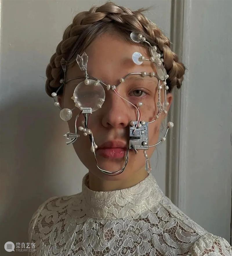 【IFA-艺术赏析】Polina Osipova | 打破珠宝设计常规的怪诞少女 崇真艺客