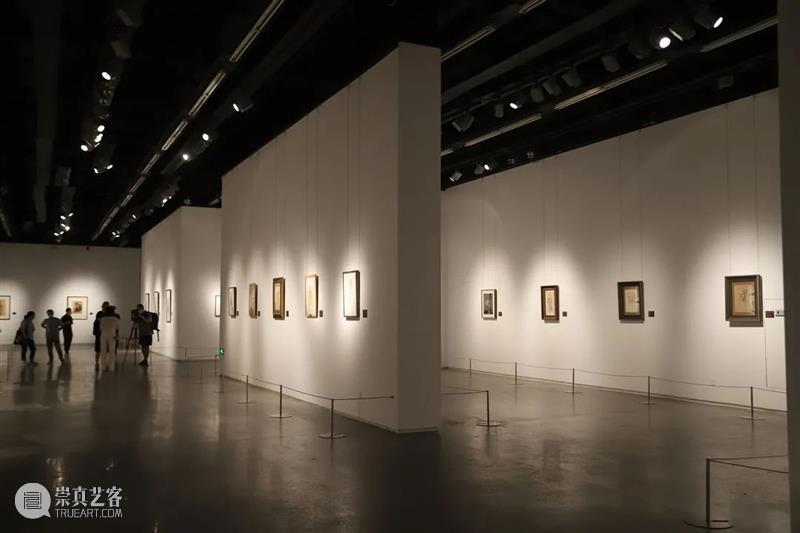 素描既必要又重要 | “学院素描——外国美术学院素描、速写精选展”今天在宁波美术馆开幕 崇真艺客
