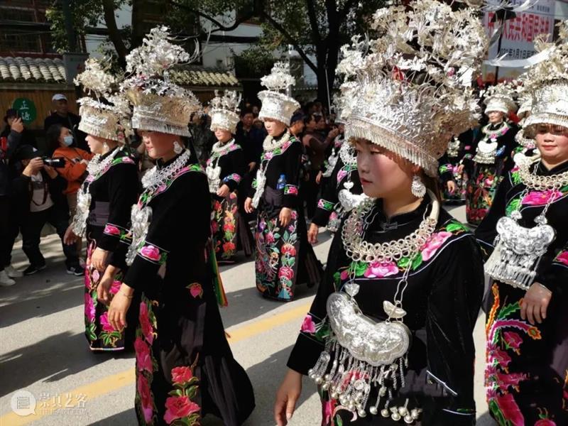 【IFA-民族艺术】苗族银饰 | 以大为美、以重为美、以多为美 崇真艺客