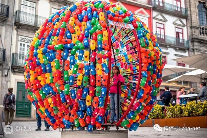 10件色彩缤纷的装置艺术让城市变成游乐场 崇真艺客