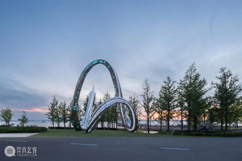 苏州湾艺术新地标·16800个镜面不锈钢组成的“莫比乌斯” 崇真艺客