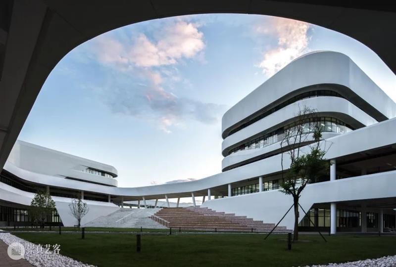 清华大学附属中学广华学校 / 北京市建筑设计研究院 崇真艺客